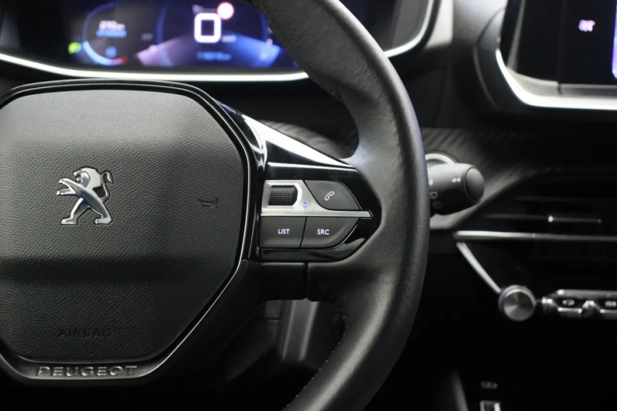 1.2 PureTech Allure Pack - Digitaal Cockpit, Carplay, Camera, Half Leer,