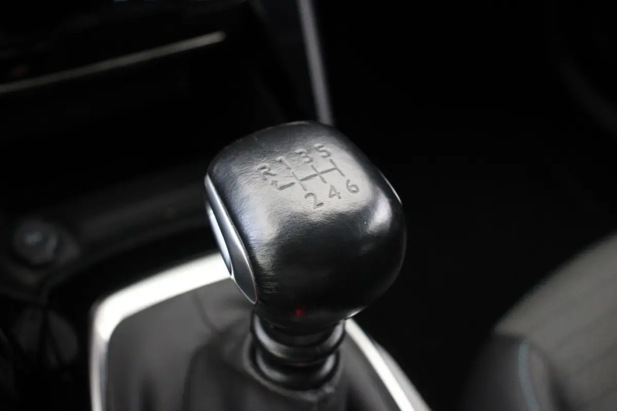 1.2 PureTech Allure Pack - Digitaal Cockpit, Carplay, Camera, Half Leer,