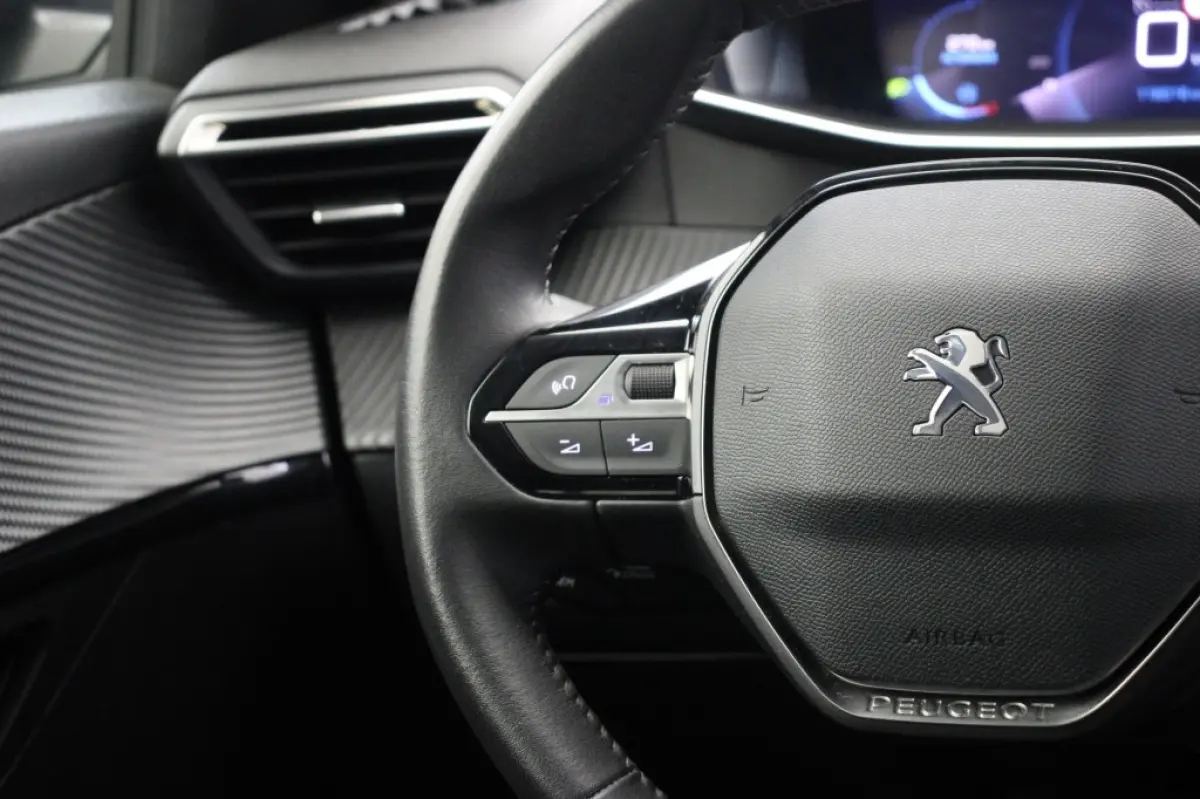 1.2 PureTech Allure Pack - Digitaal Cockpit, Carplay, Camera, Half Leer,