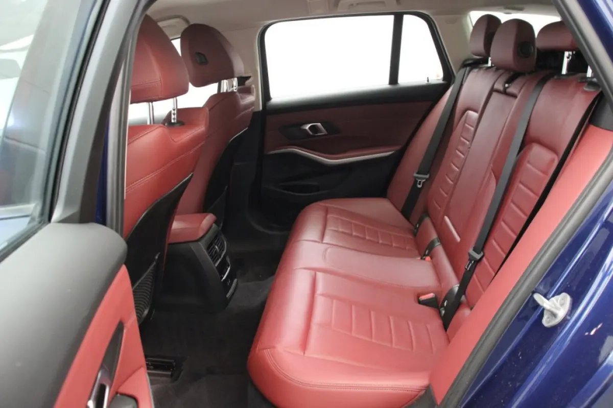 330e - Digitaal Cockpit, Carplay, Leer, Stoelverw.