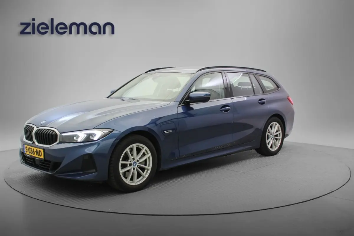 330e - Digitaal Cockpit, Carplay, Leer, Stoelverw.