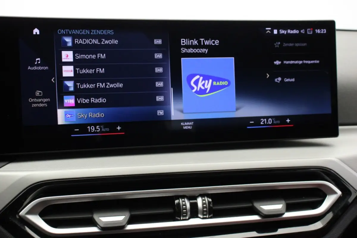 330e - Digitaal Cockpit, Carplay, Leer, Stoelverw.