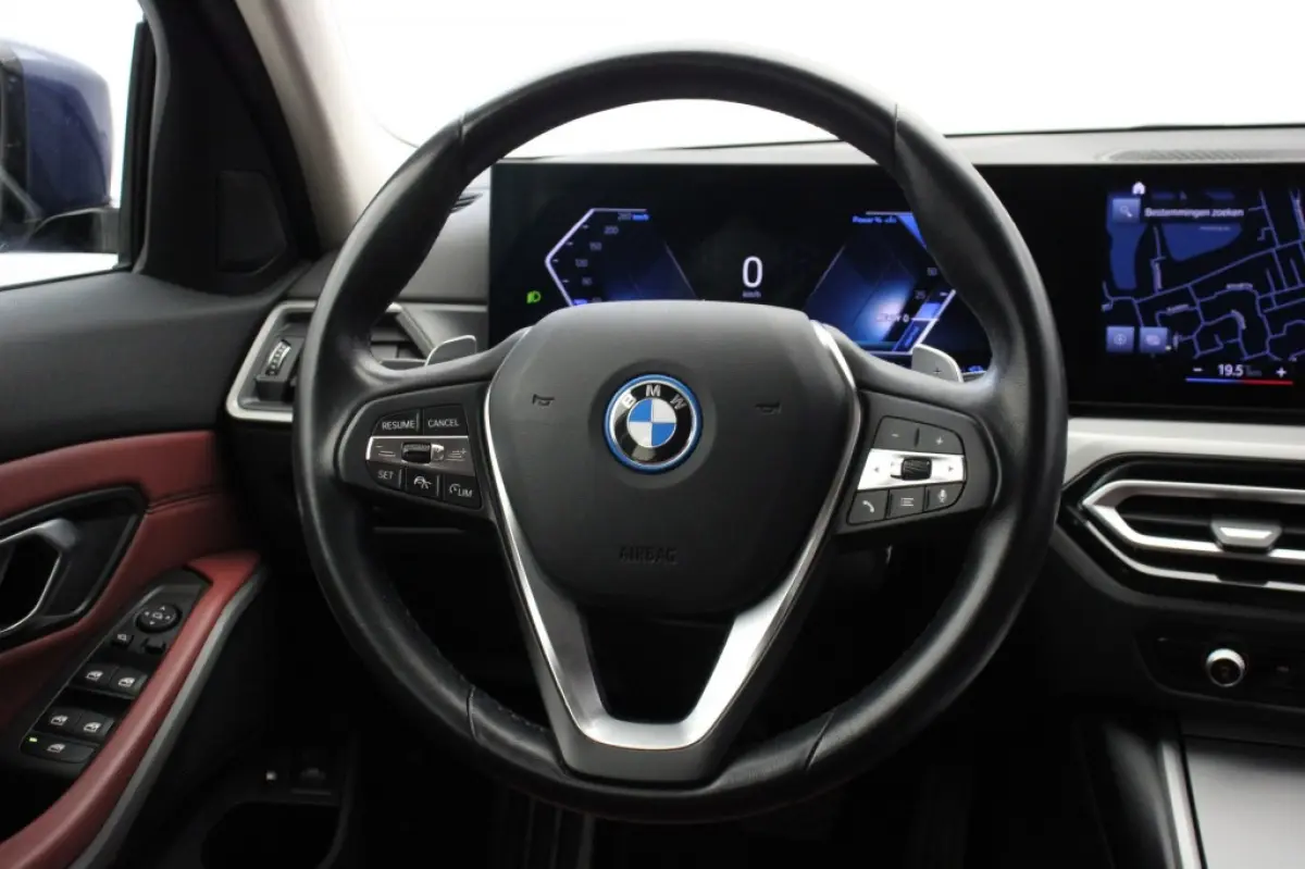330e - Digitaal Cockpit, Carplay, Leer, Stoelverw.