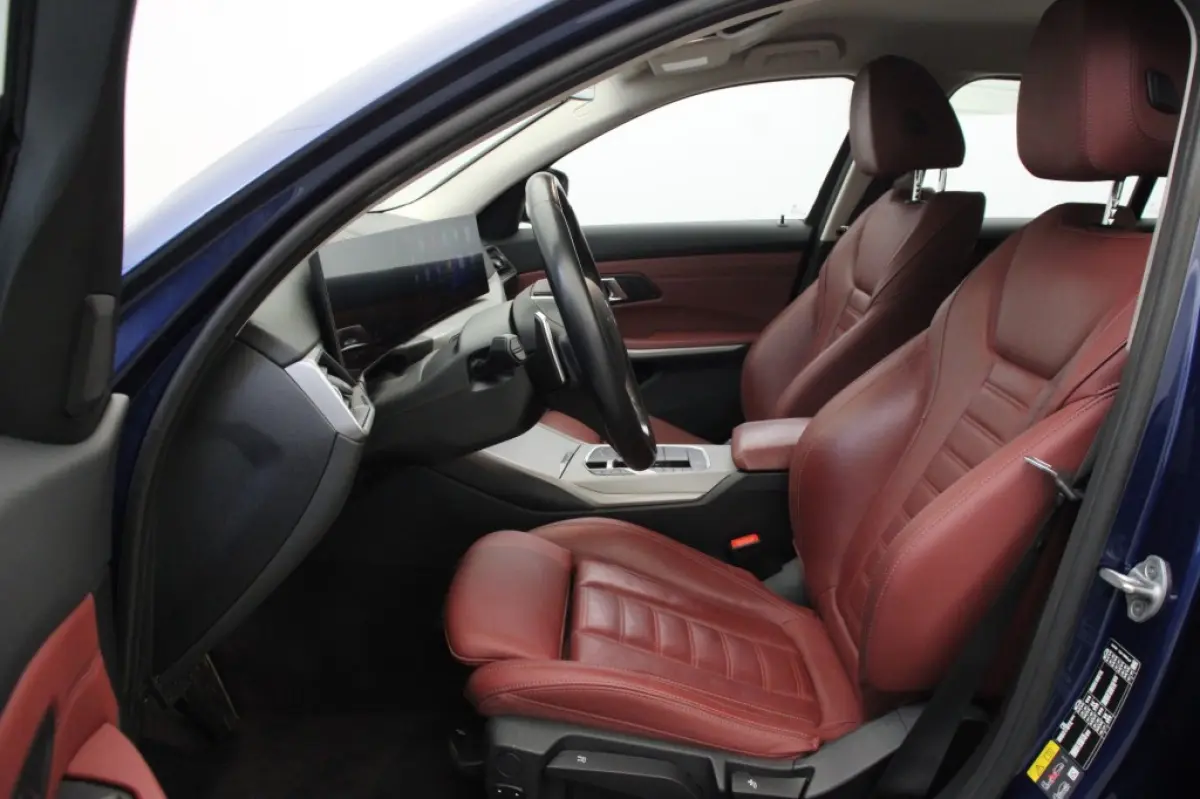 330e - Digitaal Cockpit, Carplay, Leer, Stoelverw.