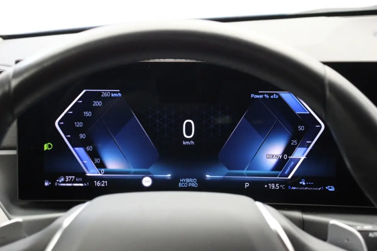 330e - Digitaal Cockpit, Carplay, Leer, Stoelverw.