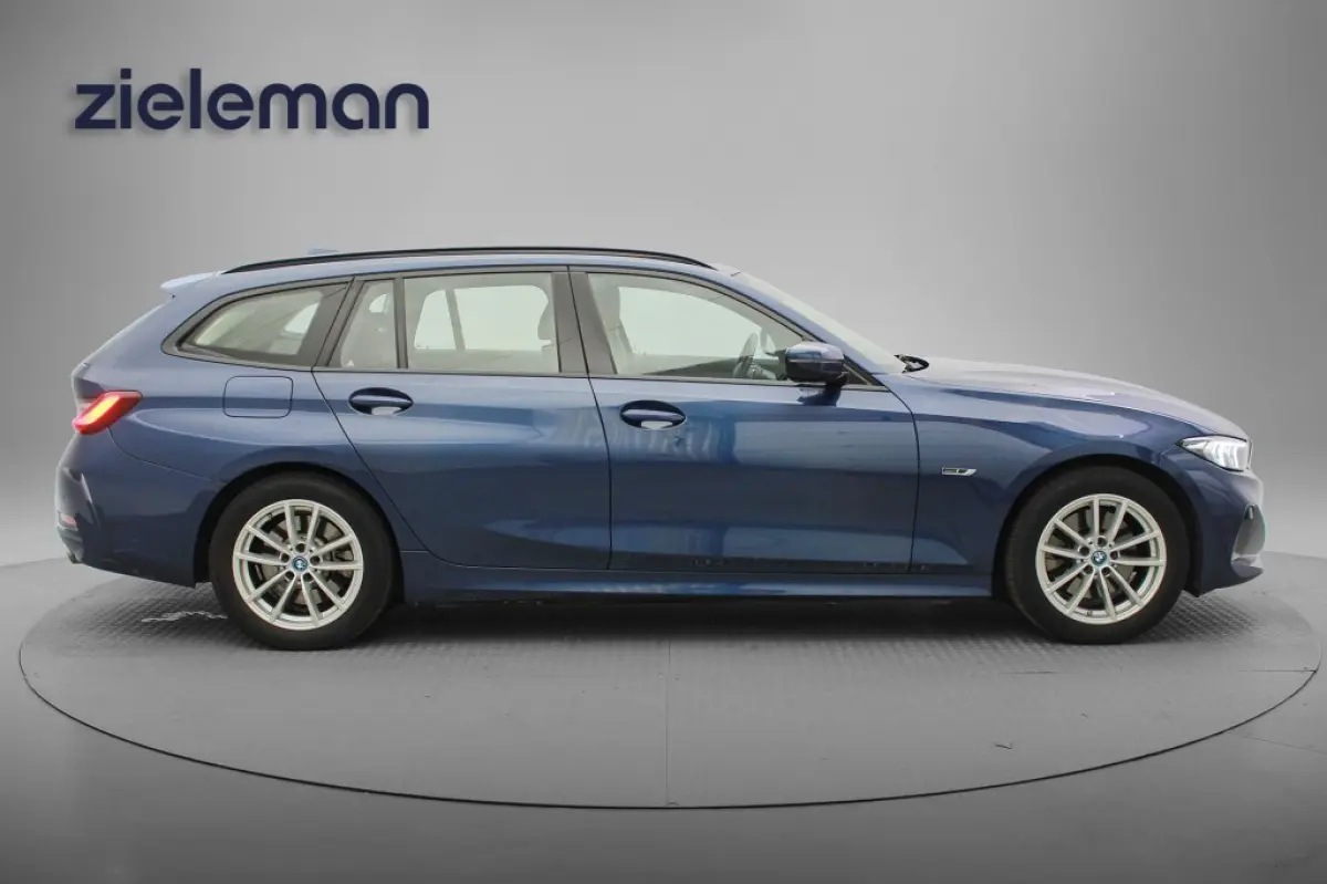 330e - Digitaal Cockpit, Carplay, Leer, Stoelverw.