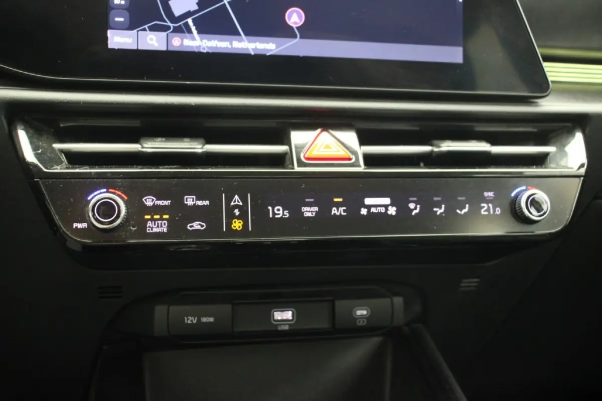 1.6 GDi Hybrid DynamicLine - Digitaal Cockpit, Carplay, Camera, Adapt. Cruise