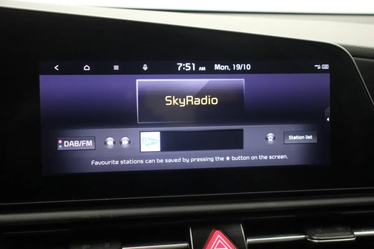 1.6 GDi Hybrid DynamicLine - Digitaal Cockpit, Carplay, Camera, Adapt. Cruise
