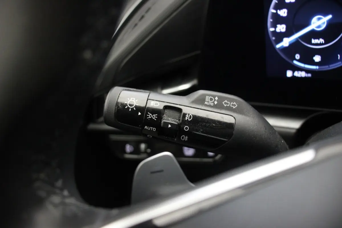 1.6 GDi Hybrid DynamicLine - Digitaal Cockpit, Carplay, Camera, Adapt. Cruise