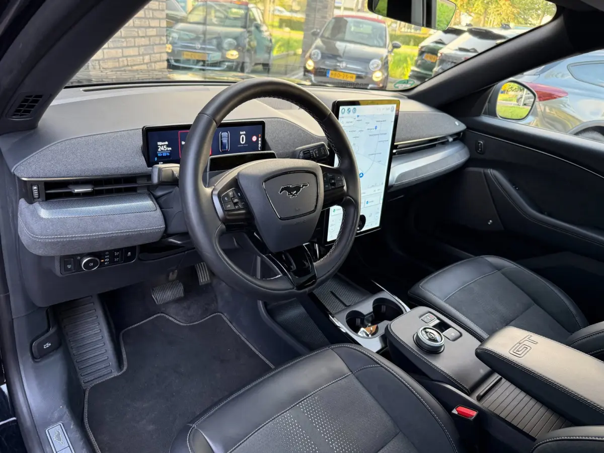 GT Ext 487PK AWD 98 kWh Panorama, Navi, Winter BOMVOL!!
