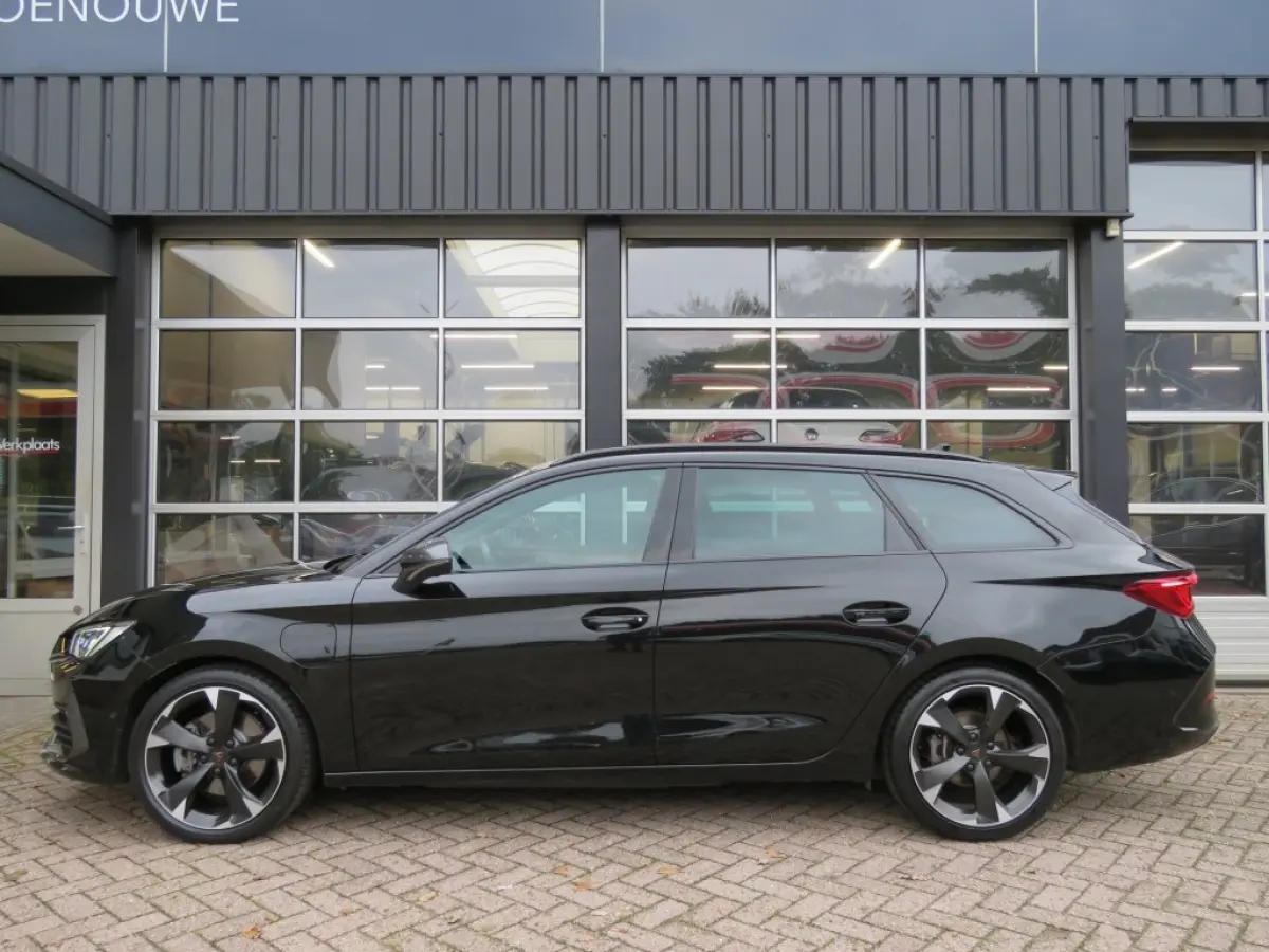 1.4 e-HYBRID 245pk / Trekhaak / Camera / Stoel&stuurverw. / BOVAG garantie