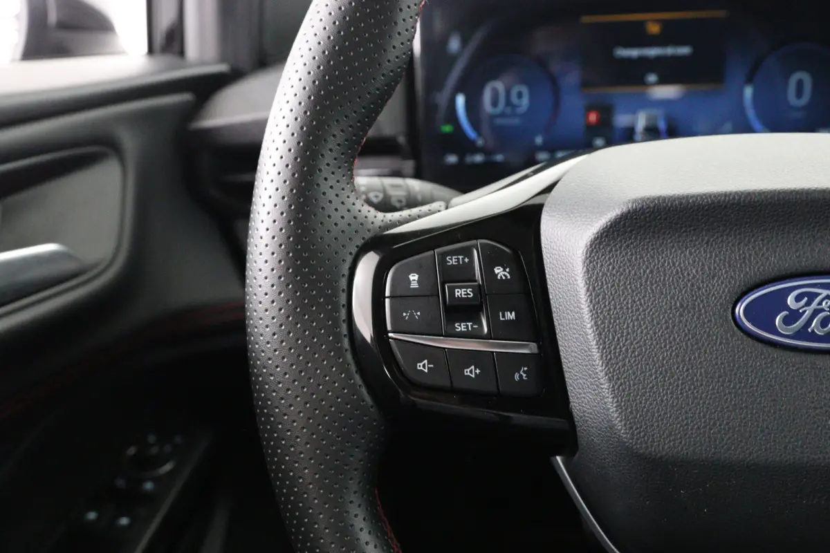 1.0 EcoBoost ST-Line X | Open Dak | LED | Cruise Adaptive | Winterpack | 360 Camera | Clima | Navi | BLIS | Elk. Achterklep | Keyless | Lichtmetalen Velgen