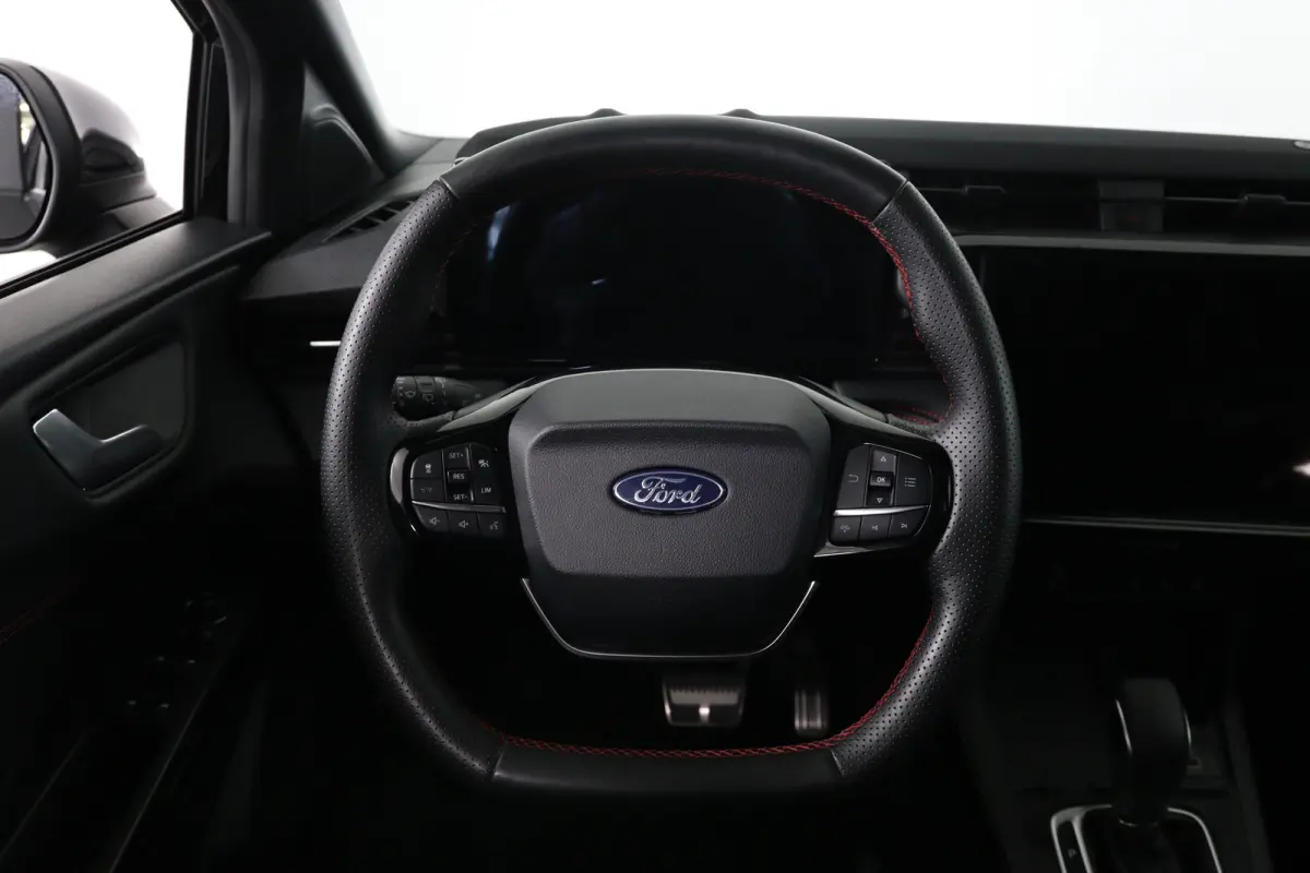 1.0 EcoBoost ST-Line X | Open Dak | LED | Cruise Adaptive | Winterpack | 360 Camera | Clima | Navi | BLIS | Elk. Achterklep | Keyless | Lichtmetalen Velgen