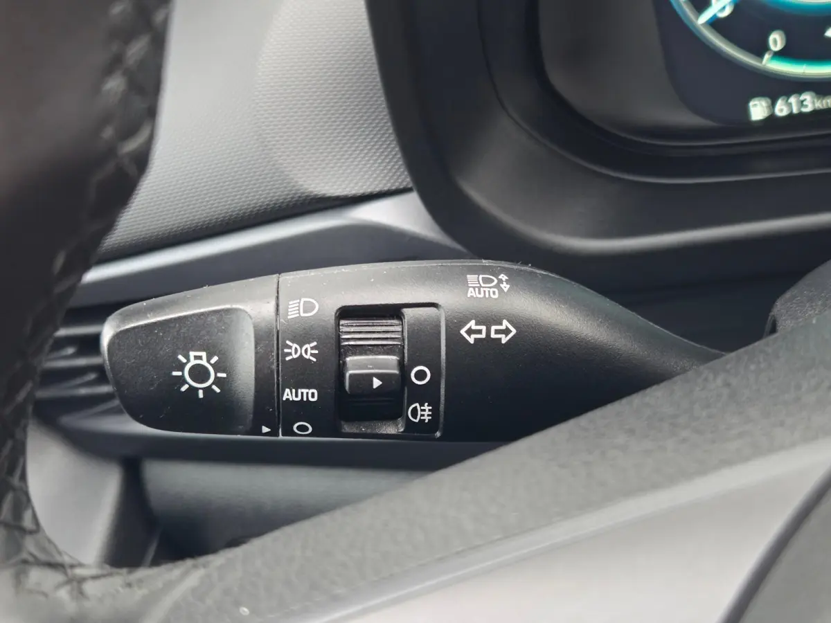 1.0 T-GDI 100pk Comfort | Airco | Camera | Carplay | Cruise control | Dodehoek detectie | Navigatie | Parkeersensoren | Digitaal cockpit | Lichtmetalen velgen