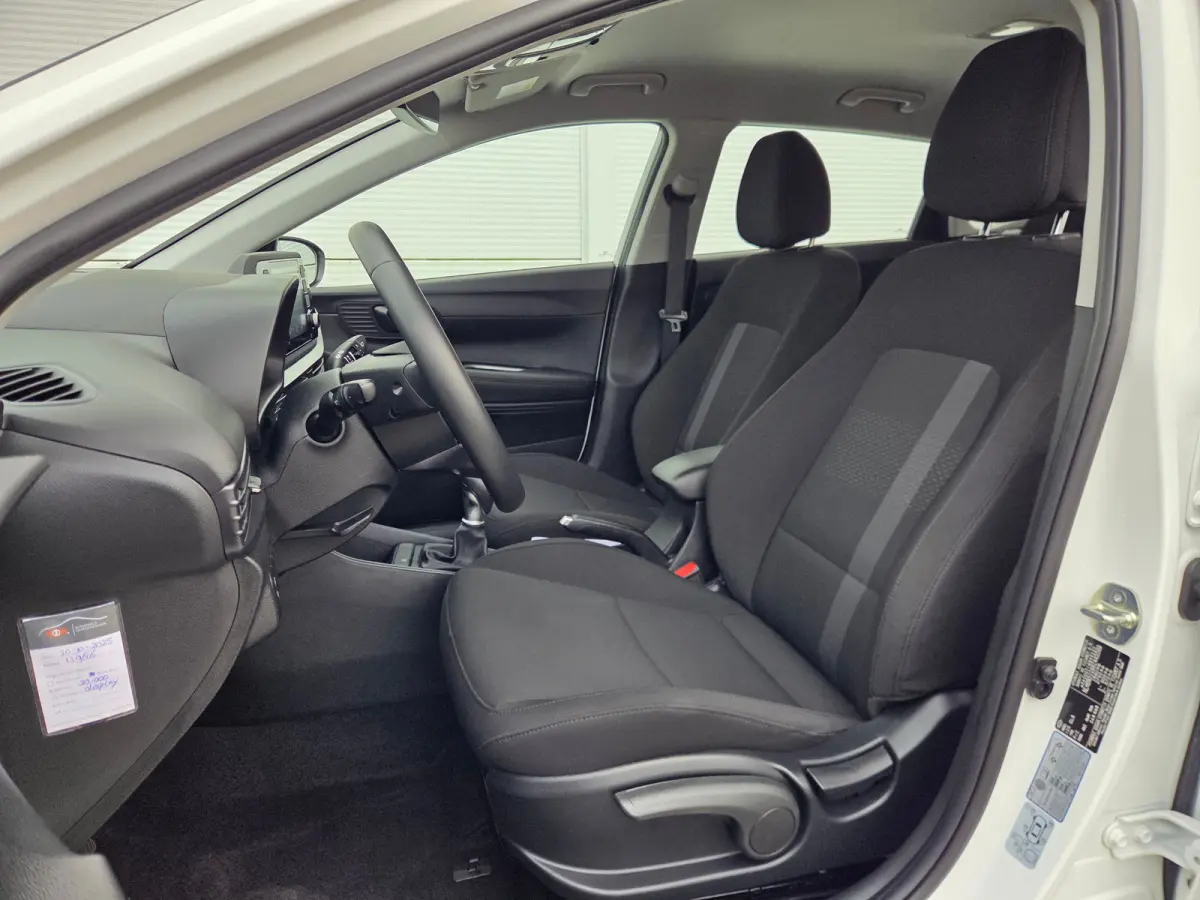 1.0 T-GDI 100pk Comfort | Airco | Camera | Carplay | Cruise control | Dodehoek detectie | Navigatie | Parkeersensoren | Digitaal cockpit | Lichtmetalen velgen