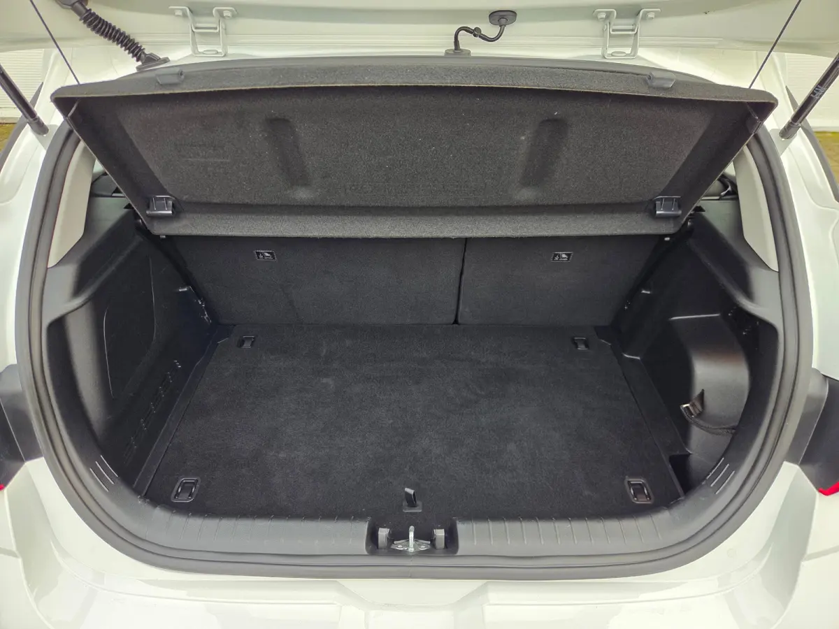 1.0 T-GDI 100pk Comfort | Airco | Camera | Carplay | Cruise control | Dodehoek detectie | Navigatie | Parkeersensoren | Digitaal cockpit | Lichtmetalen velgen