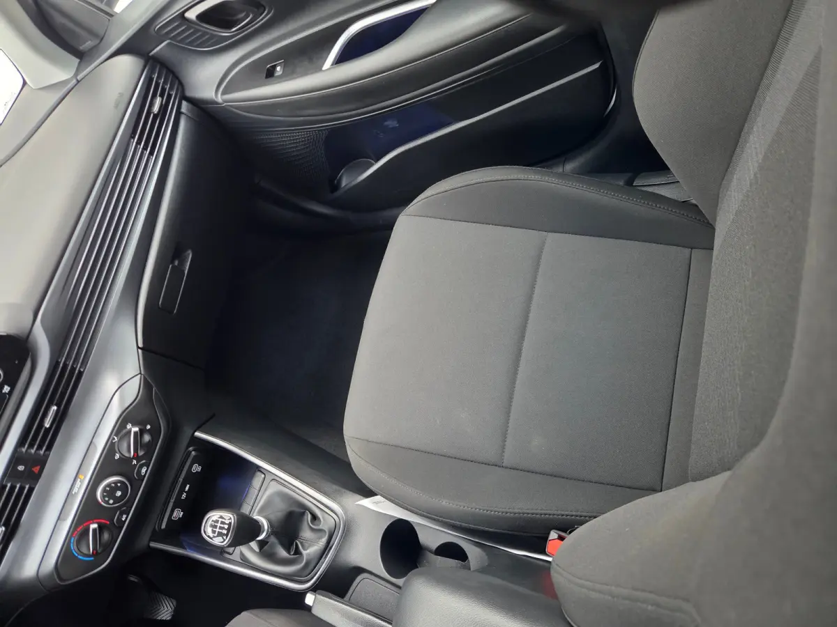 1.0 T-GDI 100pk Comfort | Airco | Camera | Carplay | Cruise control | Dodehoek detectie | Navigatie | Parkeersensoren | Digitaal cockpit | Lichtmetalen velgen
