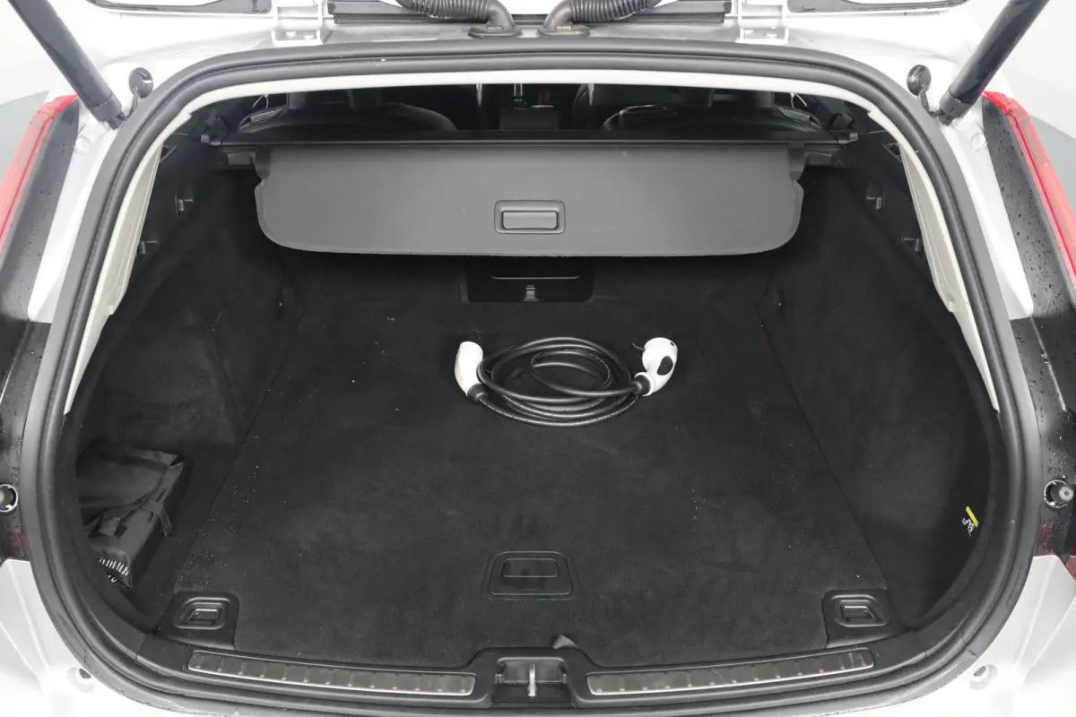 2.0 T8 Twin Engine AWD Momentum Pro | Dealer Onderhouden! | Open Dak | Leder | Memory Zetels | LED | Stoel/Stuurverwarming | Cruise Adaptive | BLIS | Camera | Clima | Navi | Keyless | Elk. A
