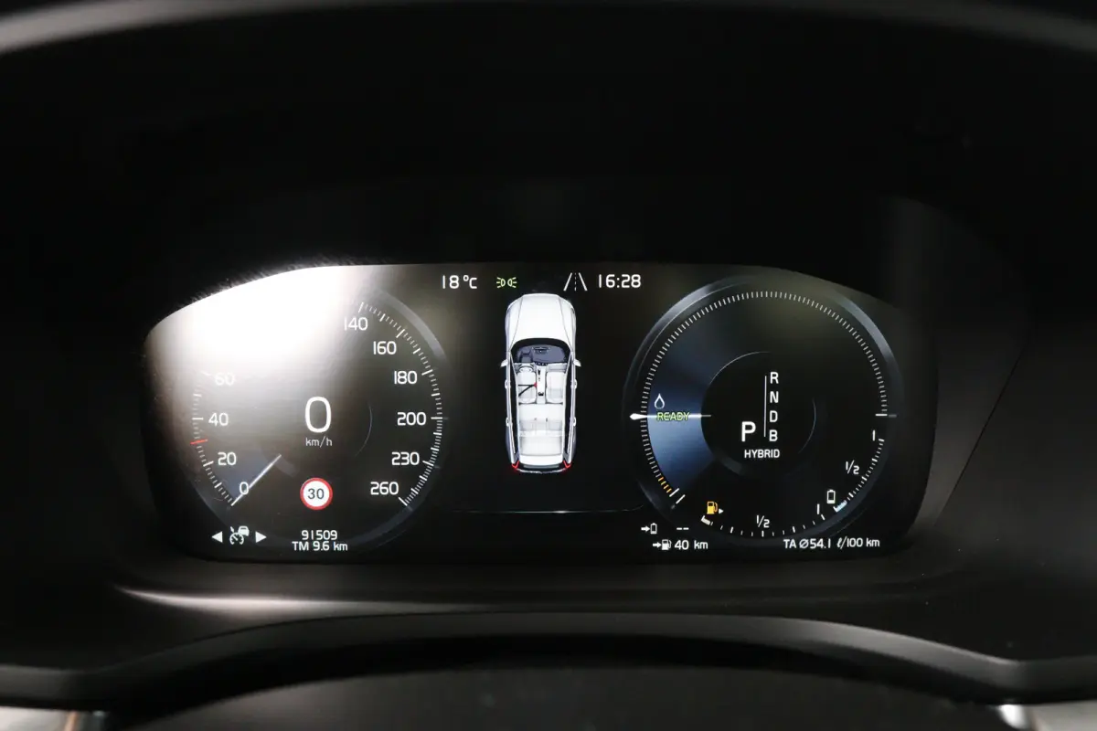 2.0 T8 Twin Engine AWD Momentum Pro | Dealer Onderhouden! | Open Dak | Leder | Memory Zetels | LED | Stoel/Stuurverwarming | Cruise Adaptive | BLIS | Camera | Clima | Navi | Keyless | Elk. A