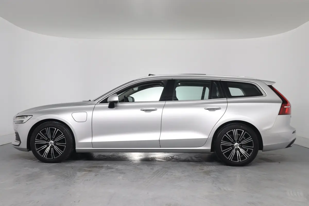 2.0 T8 Twin Engine AWD Momentum Pro | Dealer Onderhouden! | Open Dak | Leder | Memory Zetels | LED | Stoel/Stuurverwarming | Cruise Adaptive | BLIS | Camera | Clima | Navi | Keyless | Elk. A