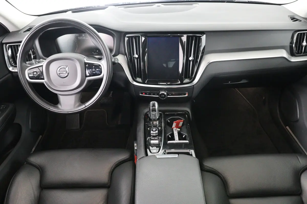 2.0 T8 Twin Engine AWD Momentum Pro | Dealer Onderhouden! | Open Dak | Leder | Memory Zetels | LED | Stoel/Stuurverwarming | Cruise Adaptive | BLIS | Camera | Clima | Navi | Keyless | Elk. A