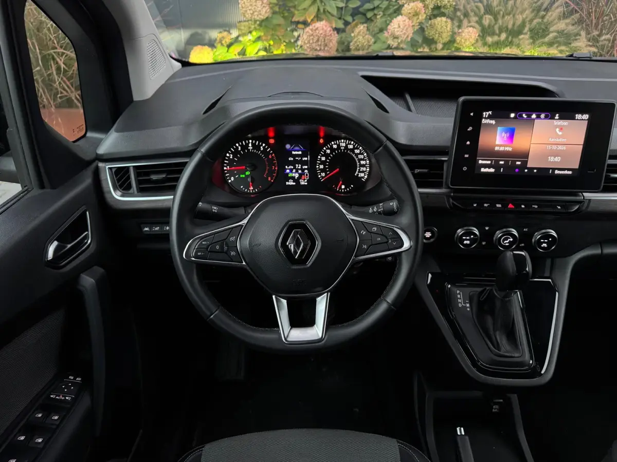 1.3 TCe Aut New model CLIMATE|NAVI|CAMERA|CR CONTROL