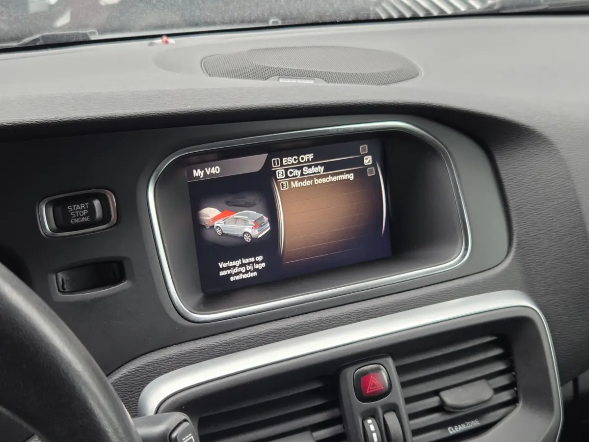 1.5 T3 Polar+ Luxury | Panoramadak | Trekhaak | Camera | Keyless | Stoelverwarming |