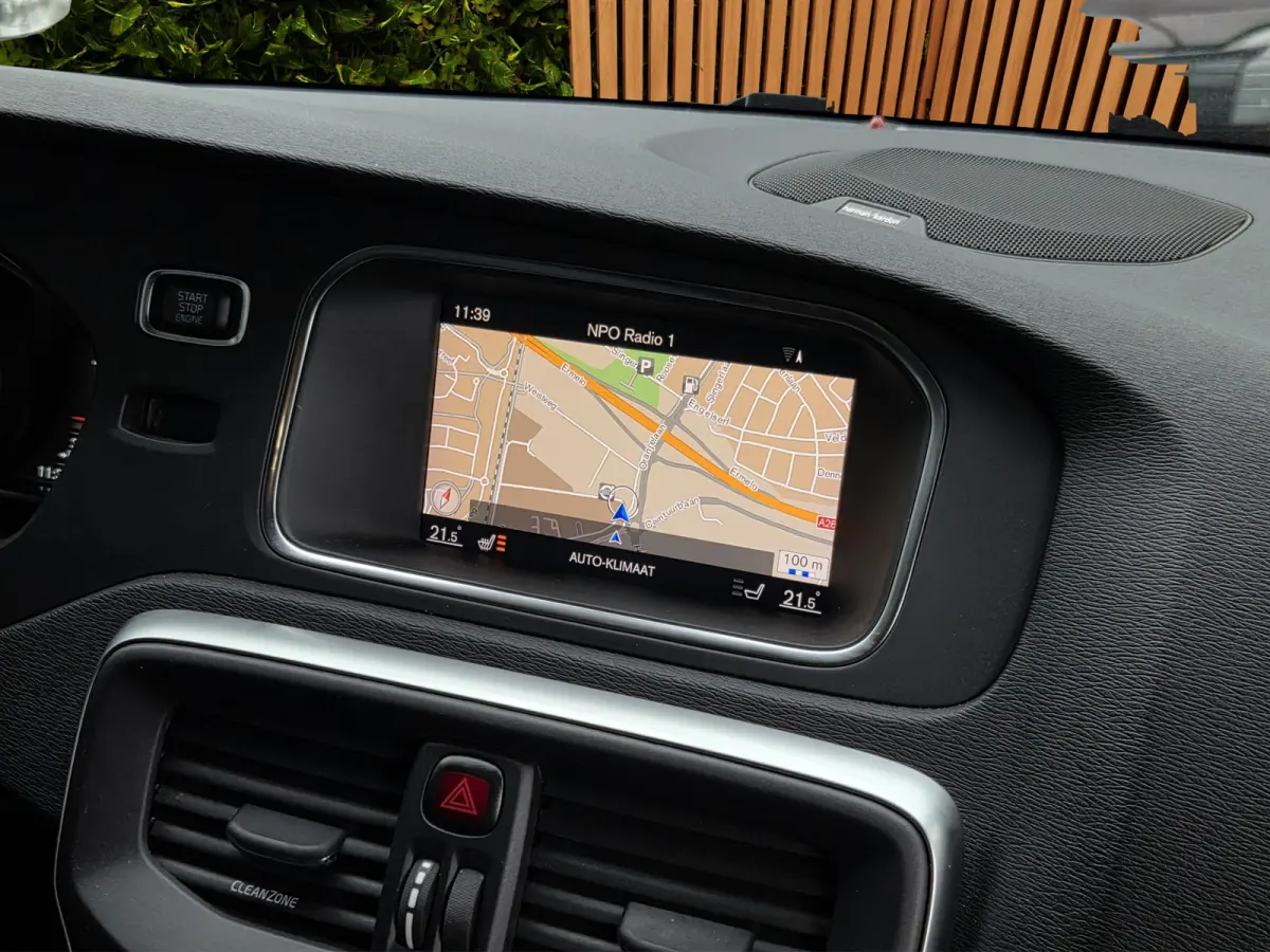 1.5 T3 Polar+ Luxury | Panoramadak | Trekhaak | Camera | Keyless | Stoelverwarming |
