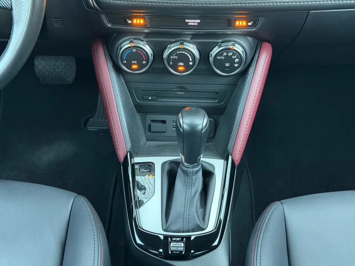 2.0 SkyActiv-G 120 SkyLease GT|NAVI|STOEL VERWARM.|18''