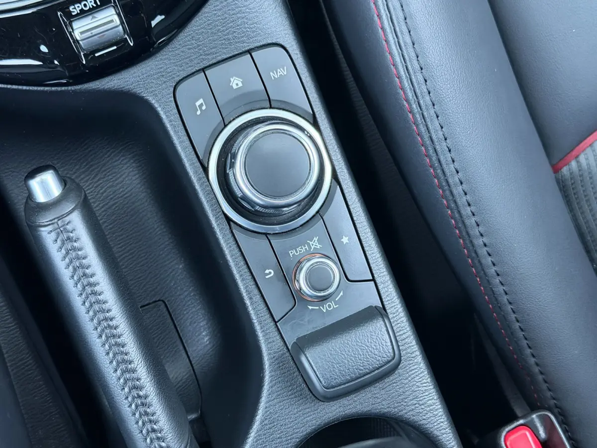 2.0 SkyActiv-G 120 SkyLease GT|NAVI|STOEL VERWARM.|18''