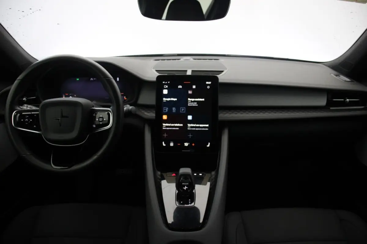 Standard Range Single Motor 63kWh - Carplay, Camera, Stoelverw. Memory, SOH 89,02%