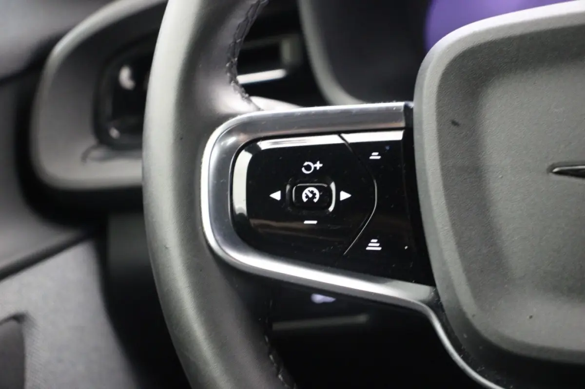 Standard Range Single Motor 63kWh - Carplay, Camera, Stoelverw. Memory, SOH 89,02%