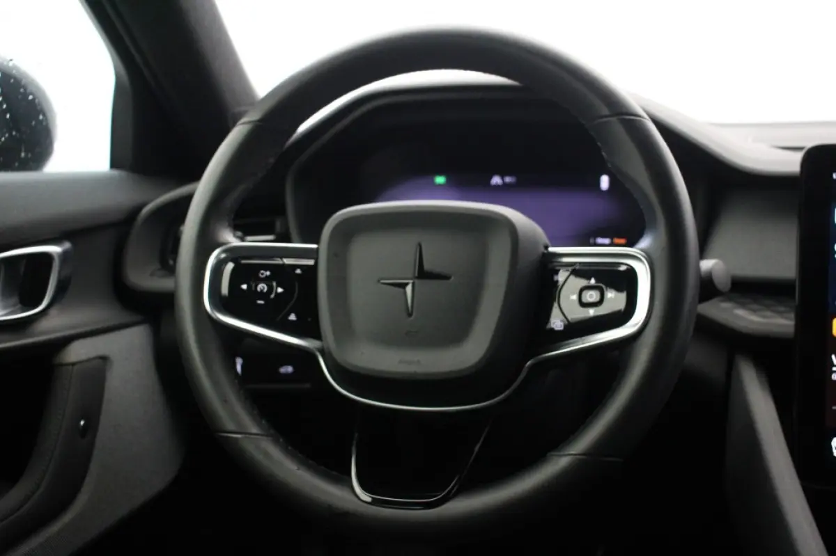 Standard Range Single Motor 63kWh - Carplay, Camera, Stoelverw. Memory, SOH 89,02%