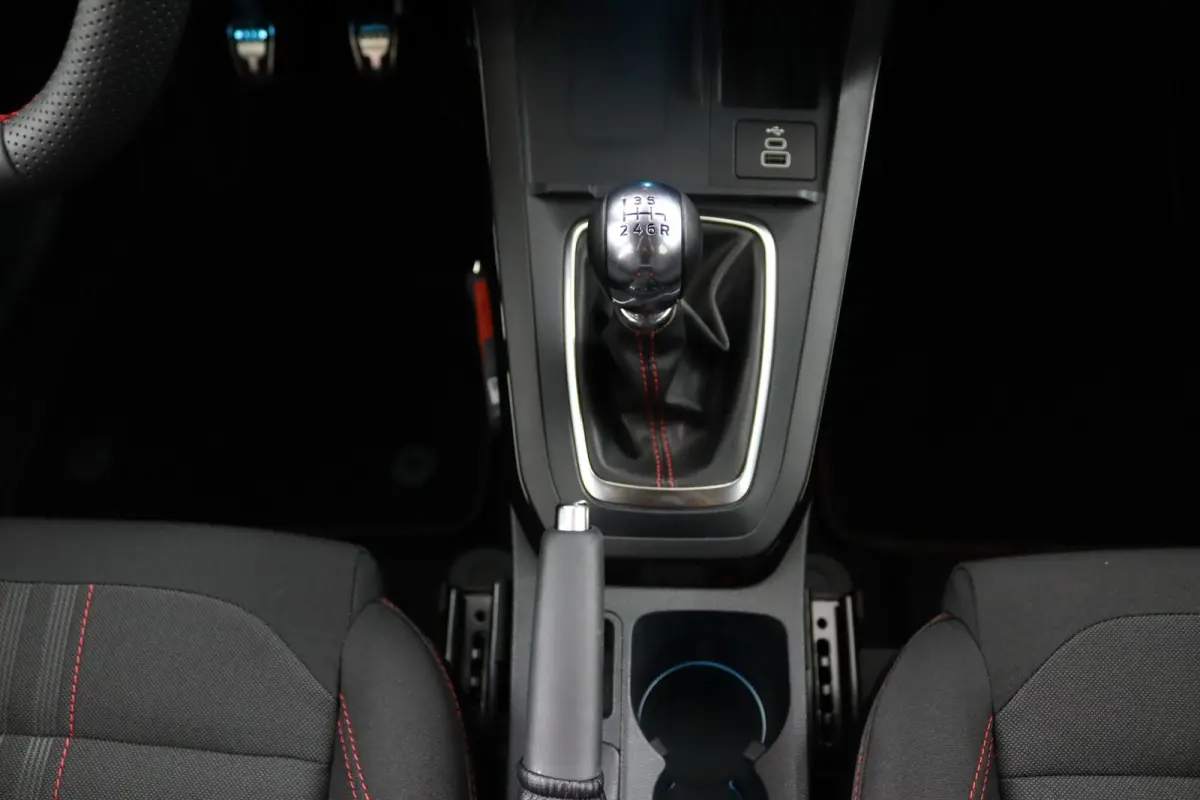 1.0 EcoBoost ST-Line | Maxton | Black Pack | Elek. Achterklep | Winterpack | Camera | Keyless | Navigatie | CarPlay/Android Auto |