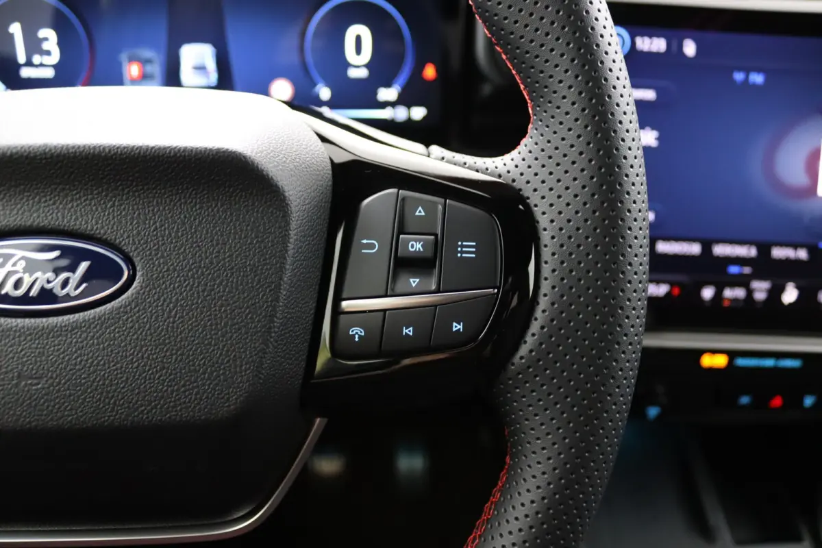 1.0 EcoBoost ST-Line | Maxton | Black Pack | Elek. Achterklep | Winterpack | Camera | Keyless | Navigatie | CarPlay/Android Auto |