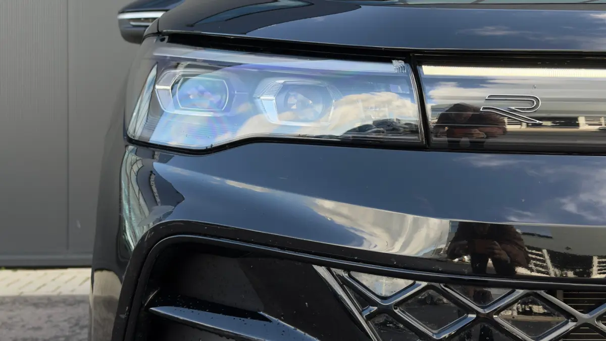 1.5 eHybrid 204pk R-Line Edition | SOH: 100% | Trekhaak | Panoramadak | Adaptive Cruise | 360 Camera | Head-up Display | 20" |