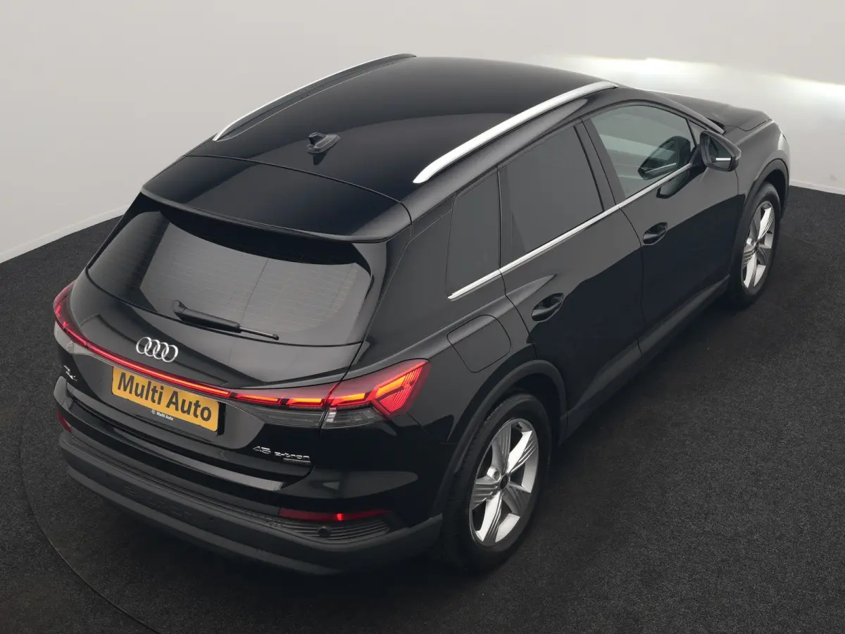 45 quattro S Line 82 kWh 286pk Dealer O.H | Trekhaak Af Fabriek | Adaptive Cruise | 360 Camera | Matrix LED | Lederen Sportstoelen Verwarmd | Keyless | Sfeerverlichting | Blis | Navigatie | 