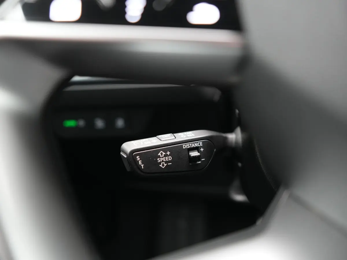 45 quattro S Line 82 kWh 286pk Dealer O.H | Trekhaak Af Fabriek | Adaptive Cruise | 360 Camera | Matrix LED | Lederen Sportstoelen Verwarmd | Keyless | Sfeerverlichting | Blis | Navigatie | 