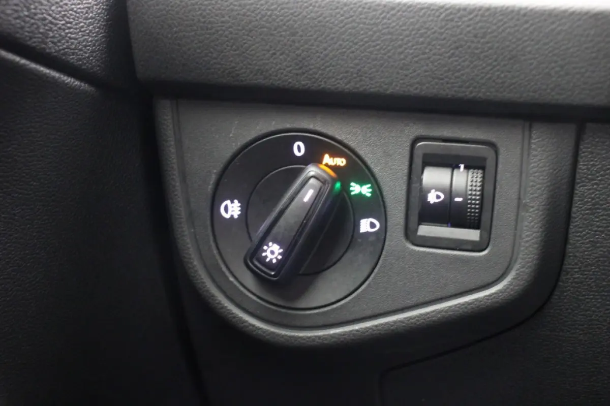 1.0 TSI Life Business - Digitaal Cockpit, Carplay, Adapt. Cruise, Clima, Stoelverw.