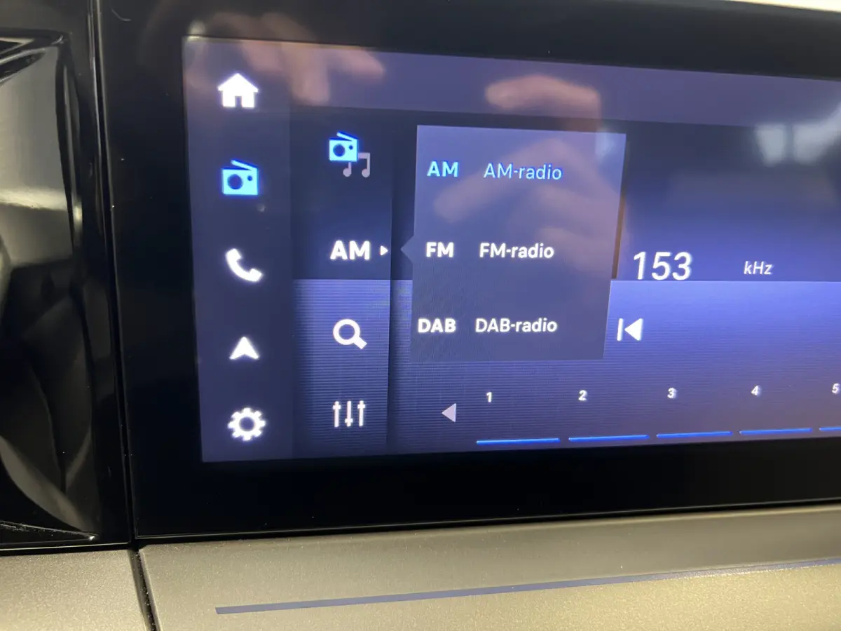 1.2 Turbo Hybrid GS | Navigatie/Android/Apple Carplay | LM Velgen 17" | Voorstoelen/Stuur/Voorruit Verwarmd | Cruise Control | Achteruitrijcamera | Airco |