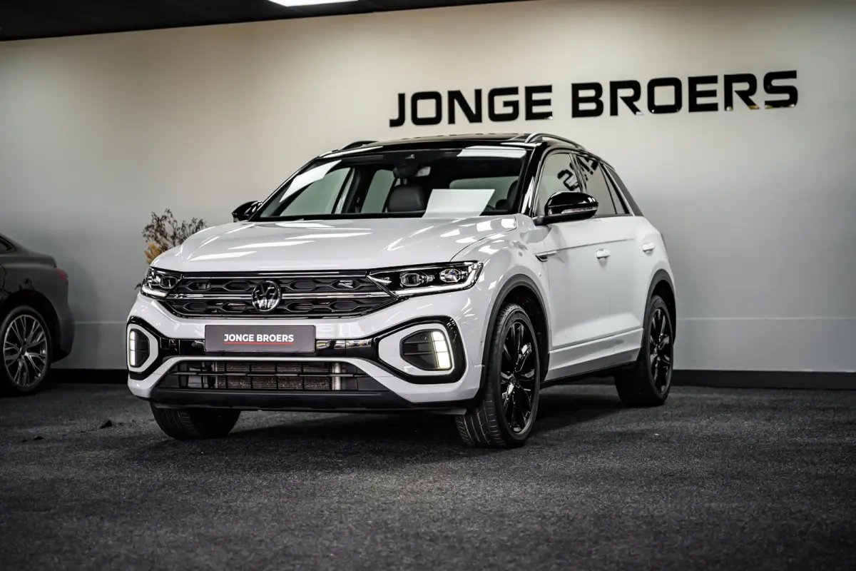 1.5 TSI R-Line Pano/iQ-light/Blindspot