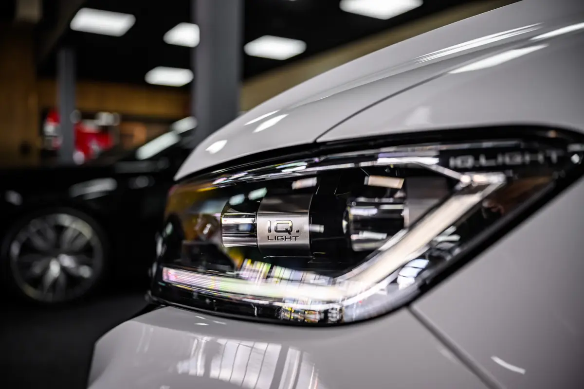 1.5 TSI R-Line Pano/iQ-light/Blindspot