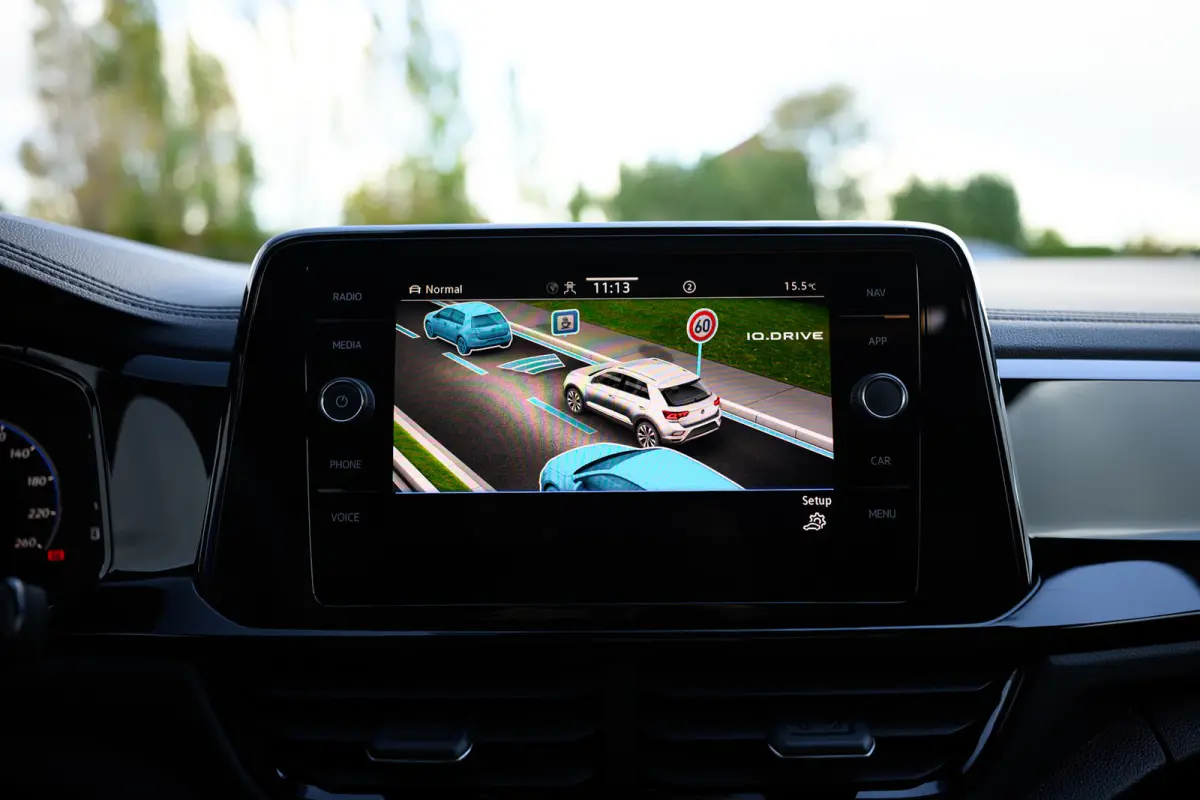 1.5 TSI R-Line Pano/iQ-light/Blindspot