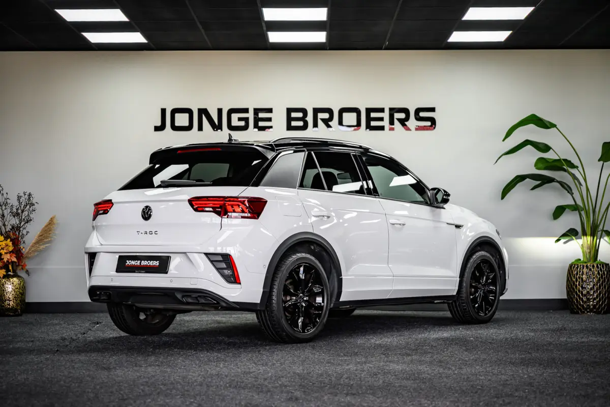 1.5 TSI R-Line Pano/iQ-light/Blindspot