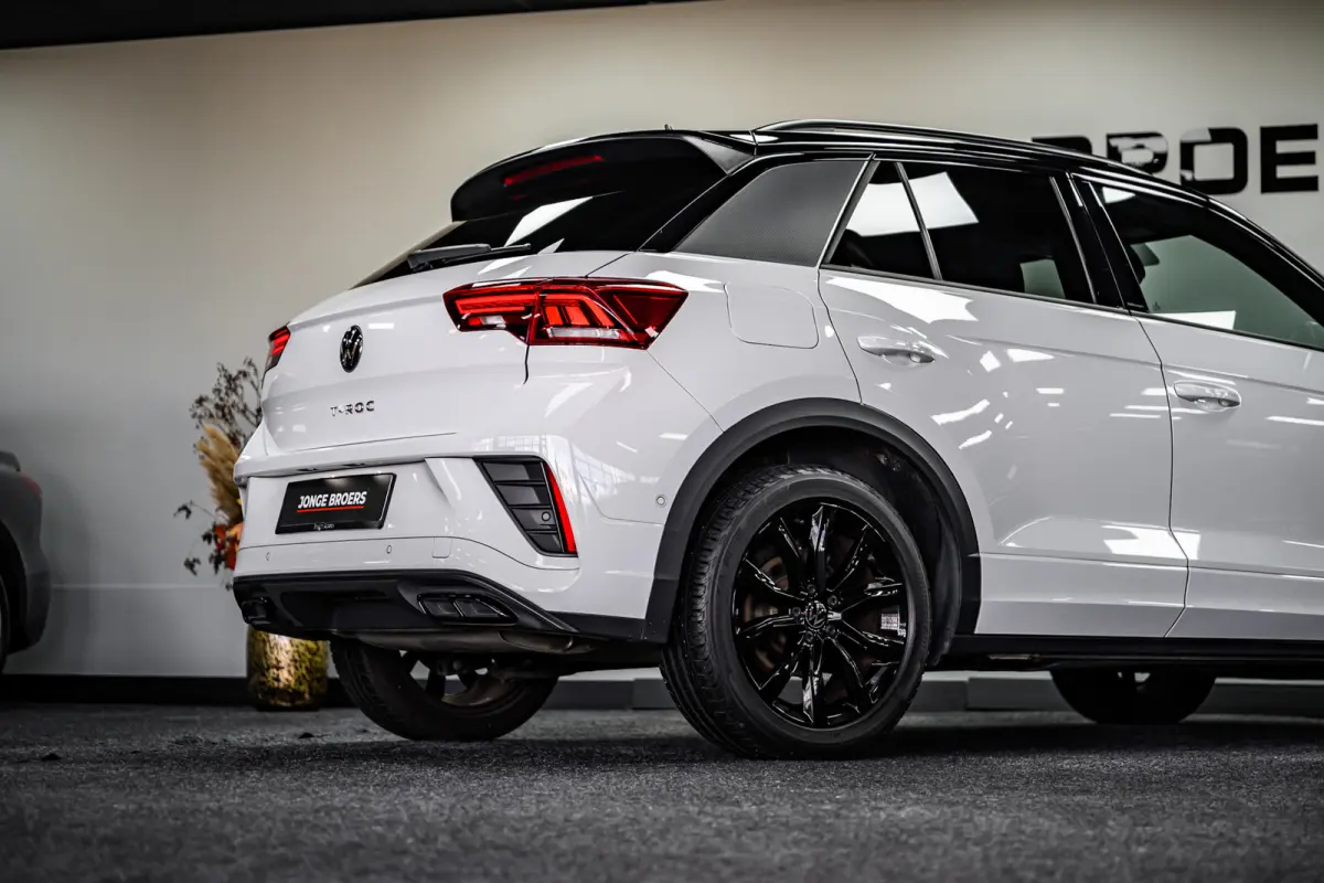 1.5 TSI R-Line Pano/iQ-light/Blindspot