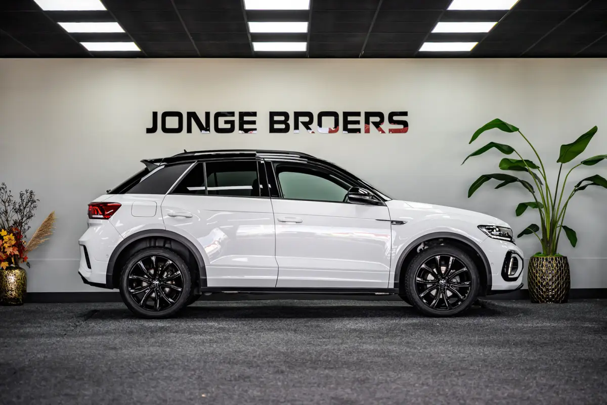 1.5 TSI R-Line Pano/iQ-light/Blindspot