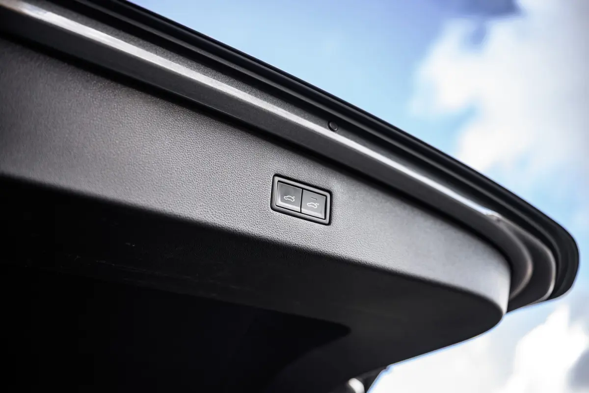 2.0 TSI 4Motion Highline Business R 7p. Pano/Trekhaak/HUD/Virtual
