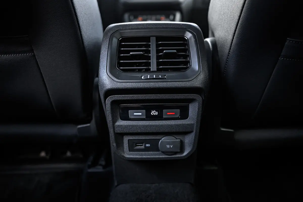 2.0 TSI 4Motion Highline Business R 7p. Pano/Trekhaak/HUD/Virtual