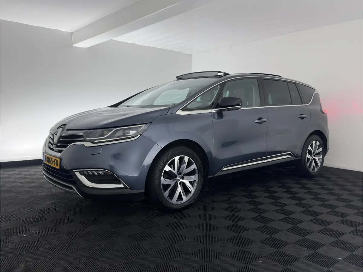 2.0 Blue dCi Intens 7pers. *AUT | PANO | HEAD-UP | LEATHER | CRUISE | FULL-LED | CAMERA | KEYLESS | HEATED-COMFORTSEATS | PRIVACY-GLASS | ECC | PDC | AMBIENT-LIGHT | 19''ALU*