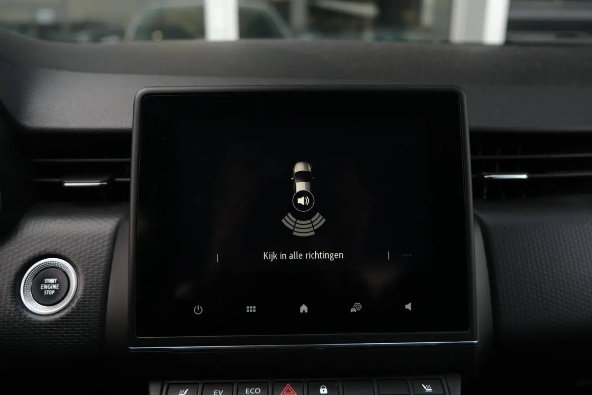 1.6 E-Tech Hybrid 140 Zen Navi Cruise PDC